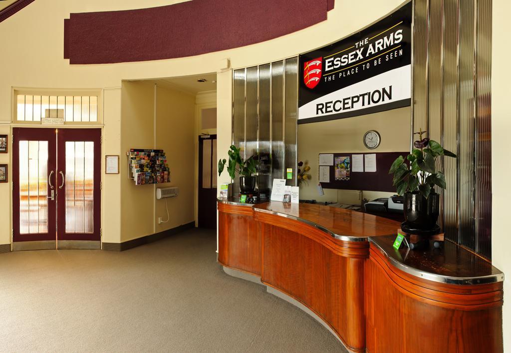 Essex Arms Motel Хънтли Екстериор снимка